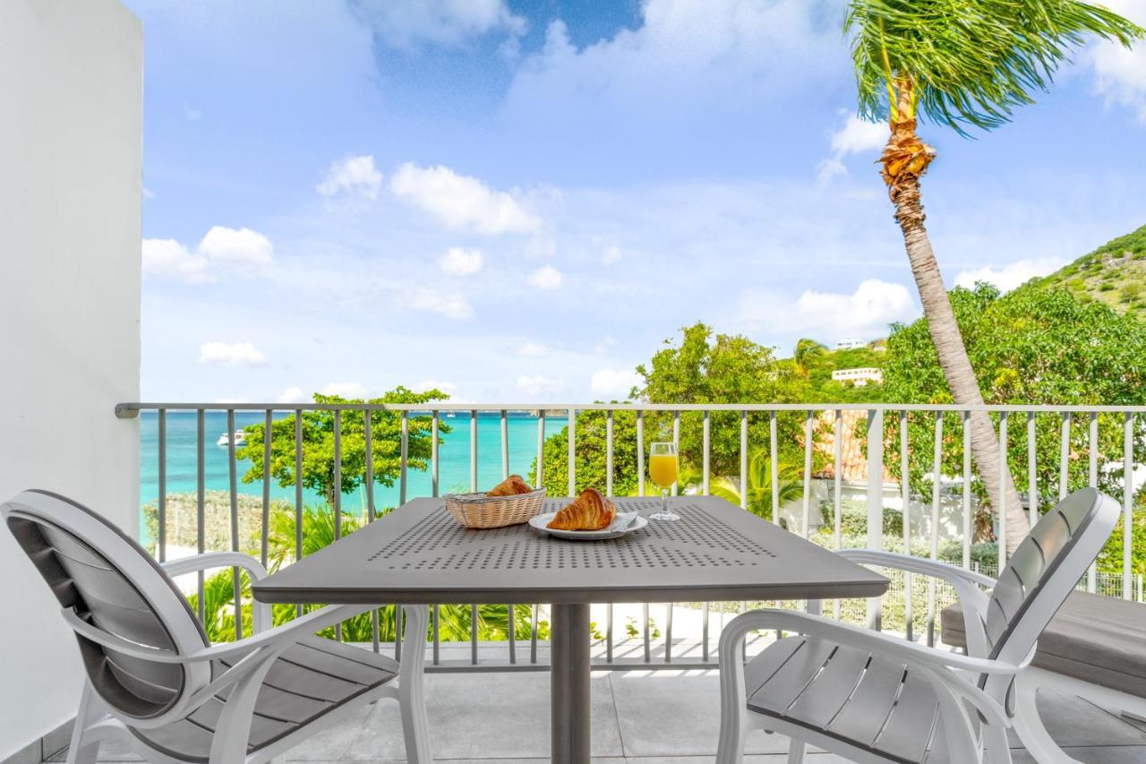 Deluxe Ocean One Bedroom